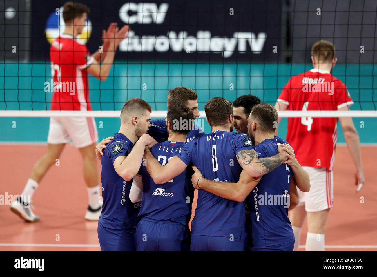 Vervas-Spieler feiern einen Punkt beim CEV Champions League Volley 2020 - Men-Spiel zwischen SL Benfica und Verva Warszawa am 10. Dezember 2019 im Luz-Stadion in Lissabon, Portugal. (Foto von Pedro FiÃºza/NurPhoto) Stockfoto