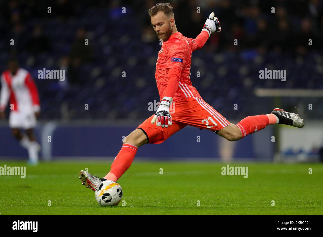 Nick Martman Torwart von Feyenoord in Aktion während des UEFA Europa League Gruppe G Spiel zwischen FC Porto und Feyenoord, im Dragao Stadium am 12. Dezember 2019 in Porto, Portugal. (Foto von Paulo Oliveira / DPI / NurPhoto) Stockfoto