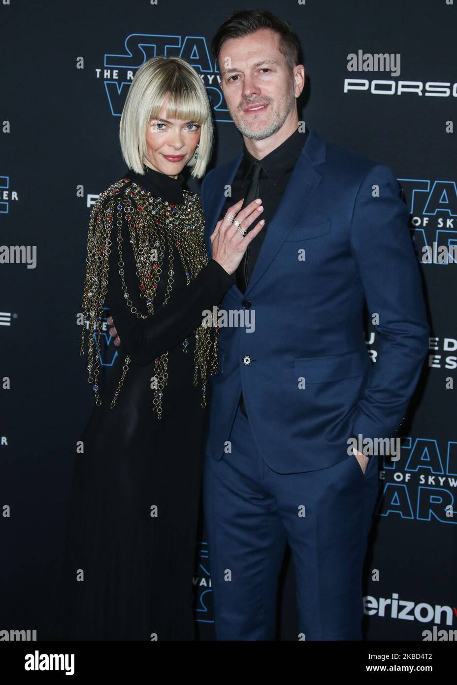 HOLLYWOOD, LOS ANGELES, KALIFORNIEN, USA - 16. DEZEMBER: Jaime King und Kyle Newman kommen zur Weltpremiere von Disneys "Star Wars: The Rise of Skywalker", die am 16. Dezember 2019 im El Capitan Theatre in Hollywood, Los Angeles, Kalifornien, USA, stattfand. (Foto von Xavier Collin/Image Press Agency/NurPhoto) Stockfoto