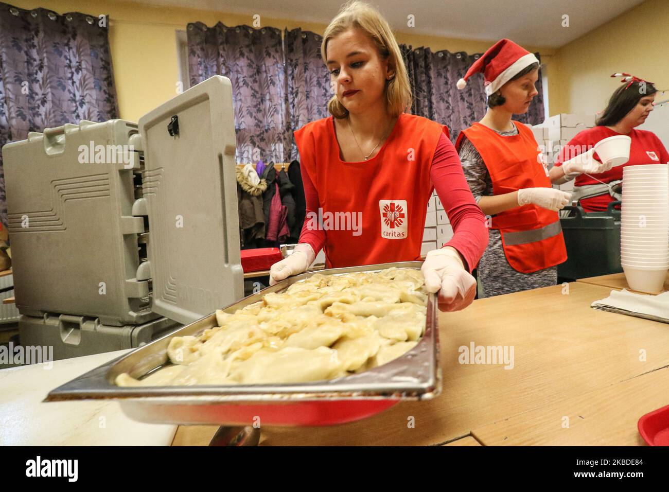 Am 24. Dezember 2019 nahmen mehr als 200 Personen am Weihnachtsessen in