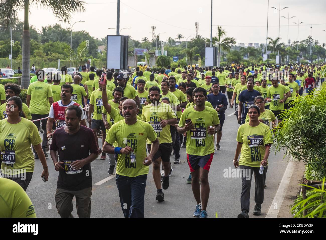 Die Menschen nehmen am Chennai-Marathon 8. am 5. Januar 2020 in Chennai, Indien, Teil. Der Chennai Marathon, der zweitgrößte Marathon des Landes nach Mumbai und das größte Sportereignis in Chennai, das von Chennai Runners - einer gemeinnützigen Organisation - organisiert wurde. (Foto von Dipayan Bose/NurPhoto) Stockfoto