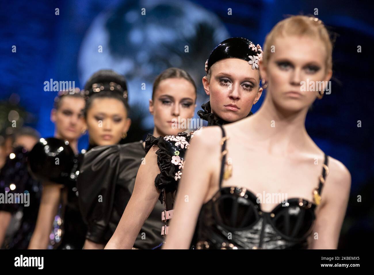 Models laufen auf der Marina Hoermanseder Show während der Berlin Fashion Week Herbst/Winter 2020 am 16. Januar 2020 in Berlin, Deutschland. (Foto von Emmanuele Contini/NurPhoto) Stockfoto