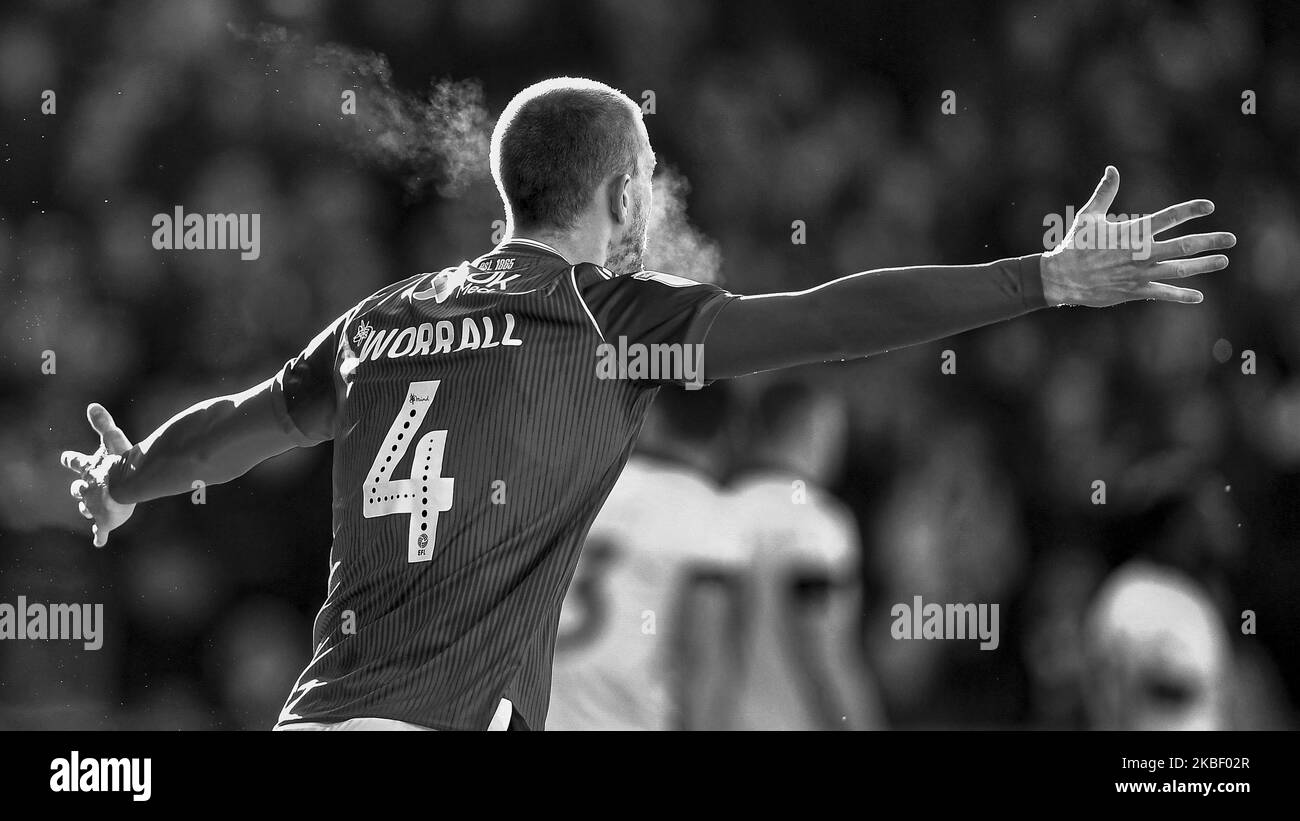 Joe Worrall (4) aus Nottingham Forest während des Sky Bet Championship-Spiels zwischen Nottingham Forest und Luton Town am City Ground, Nottingham, am Sonntag, 19.. Januar 2020. (Foto von Jon Hobley/MI News/NurPhoto) Stockfoto