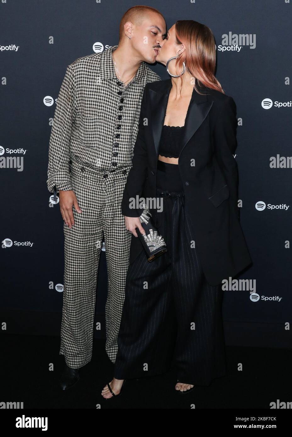 WEST HOLLYWOOD, LOS ANGELES, KALIFORNIEN, USA - 23. JANUAR: Evan Ross und Ashlee Simpson kommen zur Spotify Best New Artist 2020 Party, die am 23. Januar 2020 in den Lot Studios in West Hollywood, Los Angeles, Kalifornien, USA, stattfand. (Foto von Xavier Collin/Image Press Agency/NurPhoto) Stockfoto