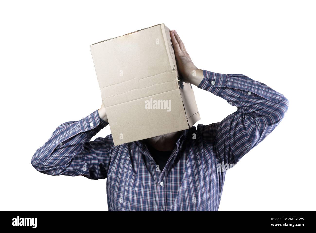 Ein Mann mit seinem Kopf in einem Karton auf einem transparenten Hintergrund Stockfoto