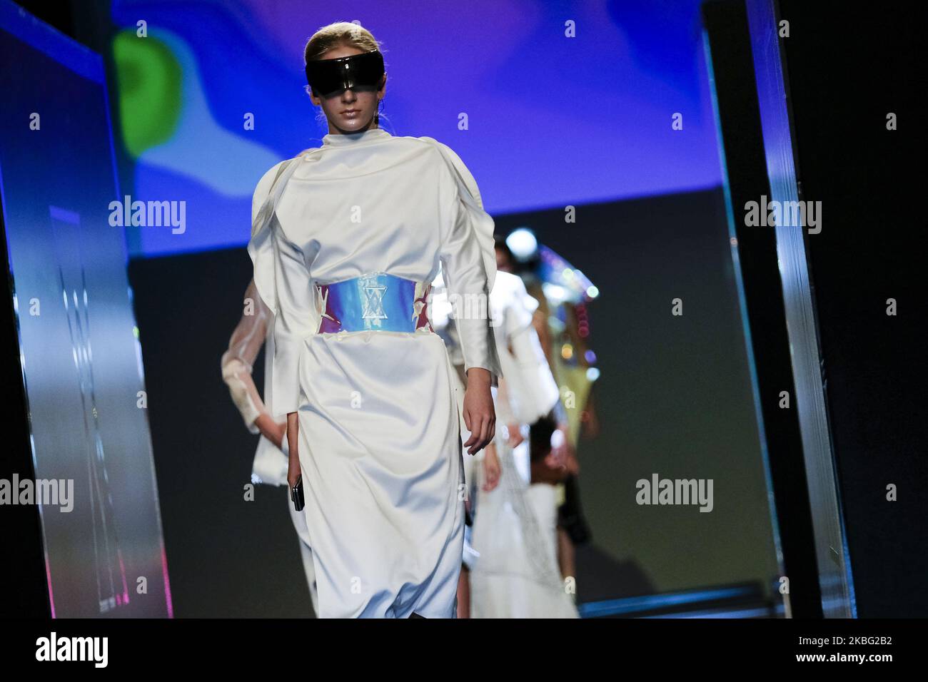 Ein Model geht auf der YVAN ANDREU Modenschau während DER EGO Mercedes Benz Fashion Week Madrid Herbst/Winter 2020-21 am 2. Februar 2020 in Madrid, Spanien (Foto: Oscar Gonzalez/NurPhoto) Stockfoto