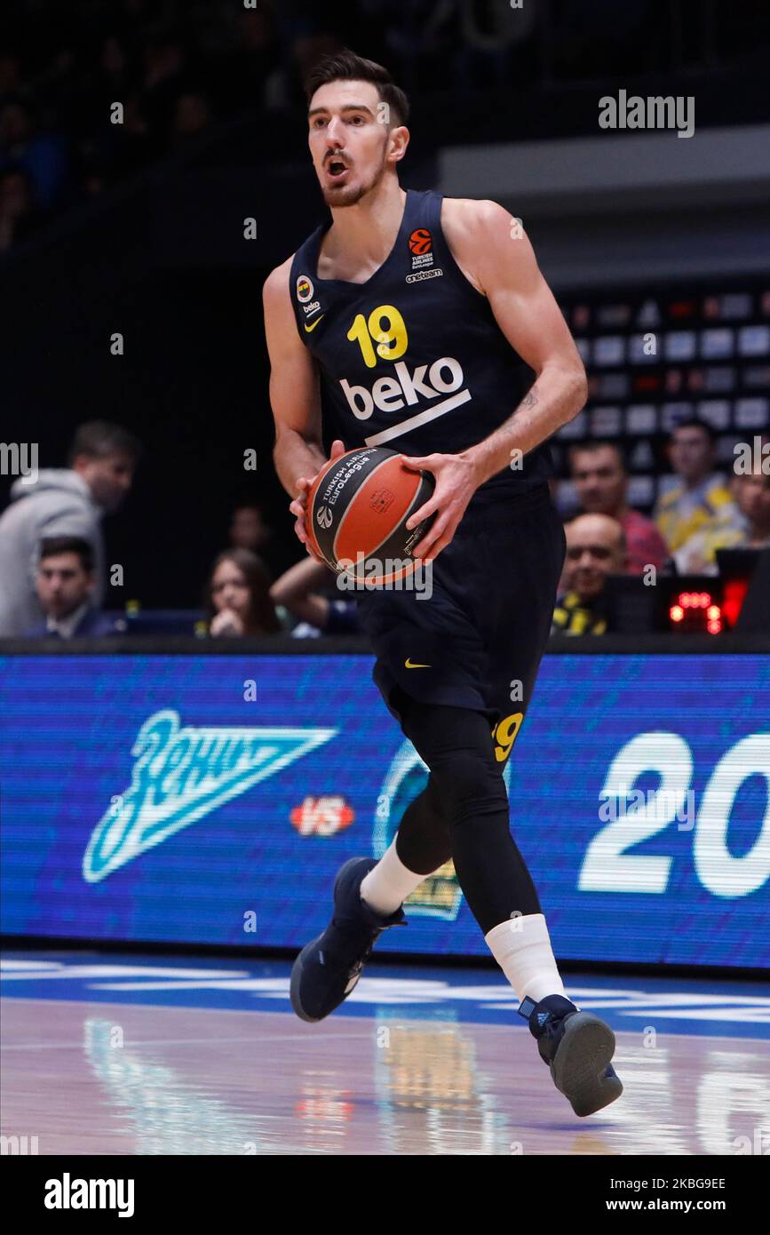 Nando De Colo von Fenerbahce Beko Istanbul in Aktion während des EuroLeague-Basketballspiels zwischen Zenit St. Petersburg und Fenerbahce Beko Istanbul am 5. Februar 2020 im Yubileyny Sports Palace in Sankt Petersburg, Russland. (Foto von Mike Kireev/NurPhoto) Stockfoto