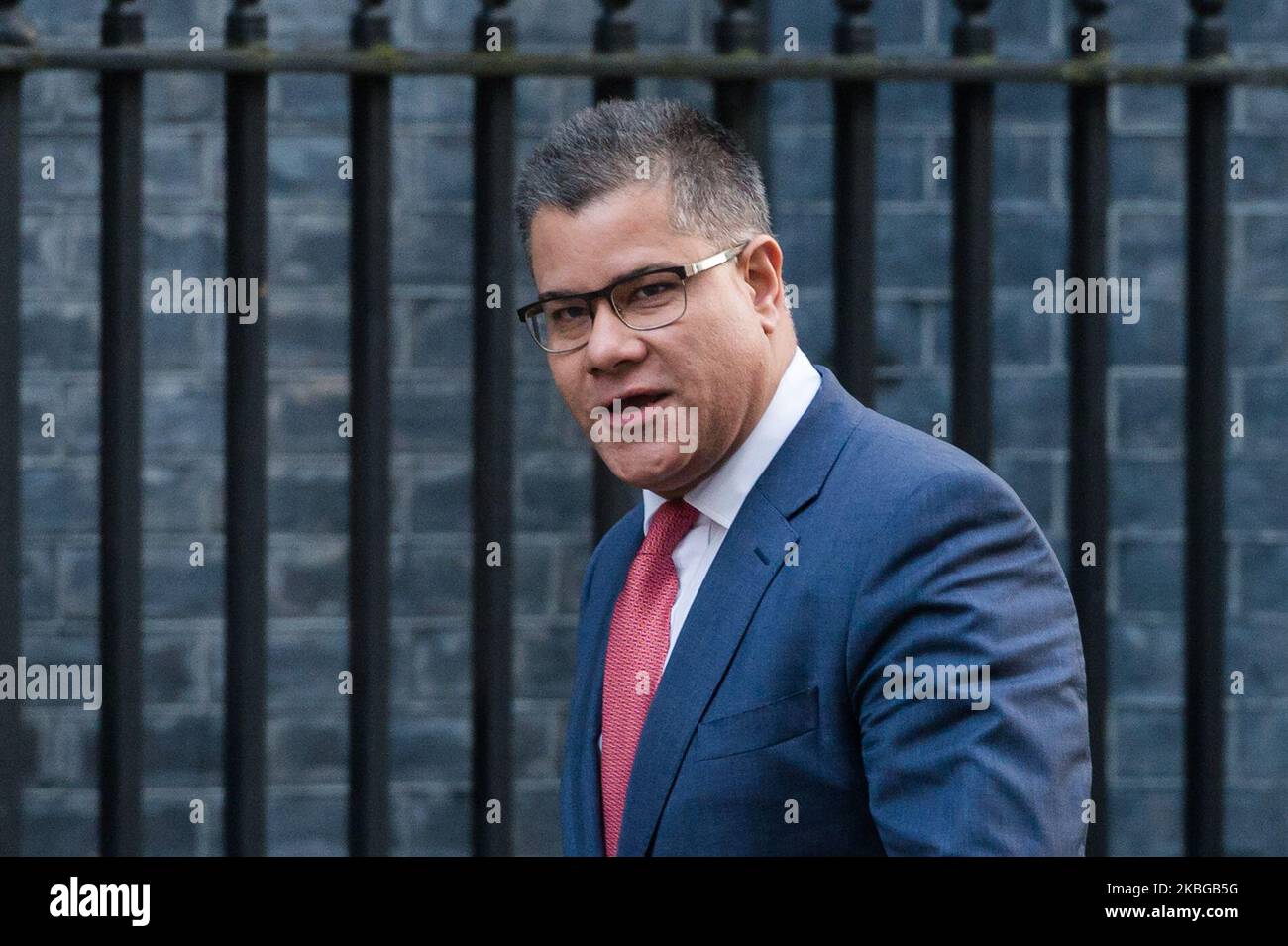 Alok Sharma, Staatssekretär für internationale Entwicklung, kommt in der Downing Street im Zentrum von London an, um an einer Kabinettssitzung am 06. Februar 2020 in London, England, teilzunehmen. (Foto von Wiktor Szymanowicz/NurPhoto) Stockfoto