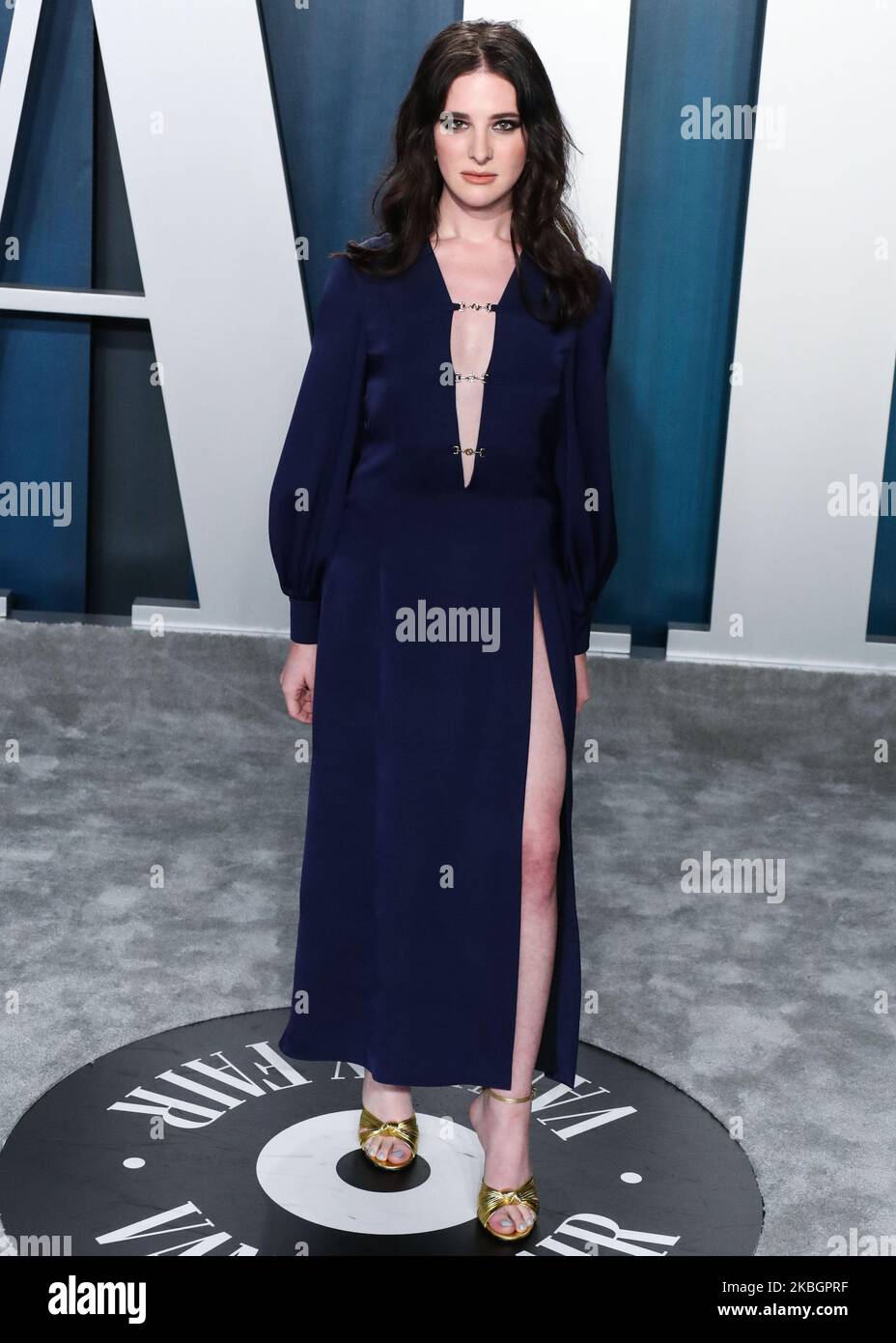 BEVERLY HILLS, LOS ANGELES, KALIFORNIEN, USA - 09. FEBRUAR: Hari Nef kommt bei der Vanity Fair Oscar Party 2020 an, die am 9. Februar 2020 im Wallis Annenberg Center for the Performing Arts in Beverly Hills, Los Angeles, Kalifornien, USA, stattfand. (Foto von Xavier Collin/Image Press Agency/NurPhoto) Stockfoto