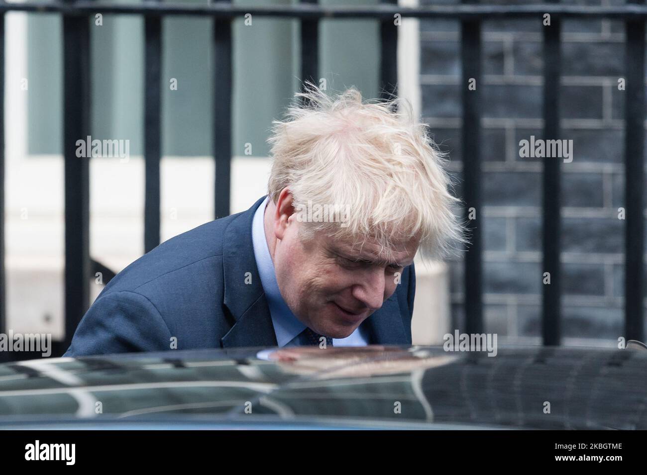 Der britische Premierminister Boris Johnson verlässt am 12. Februar 2020 in London, England, die Downing Street 10 zur Fragestunde mit Premierminister. (Foto von Wiktor Szymanowicz/NurPhoto) Stockfoto