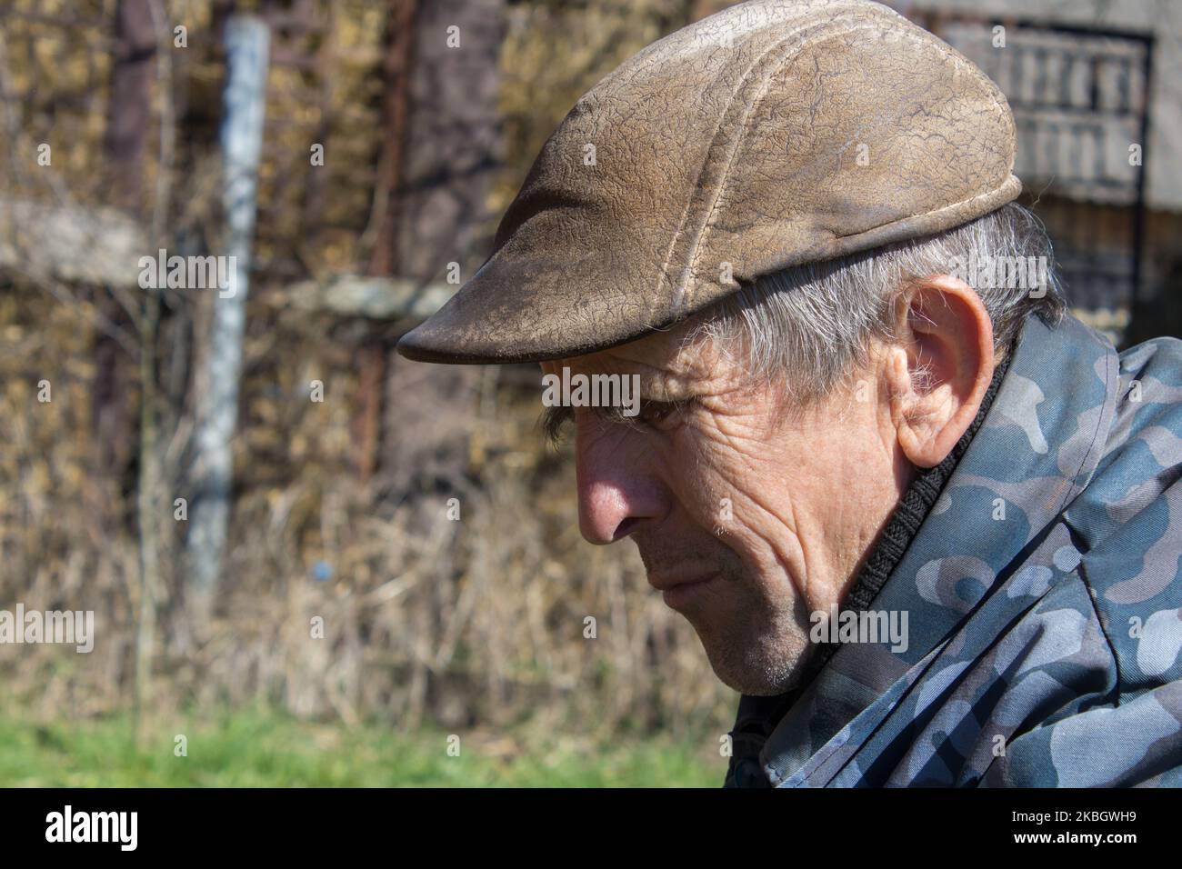 Nahaufnahme Kopf Senior Mann mit einem Cap-Profil Stockfoto