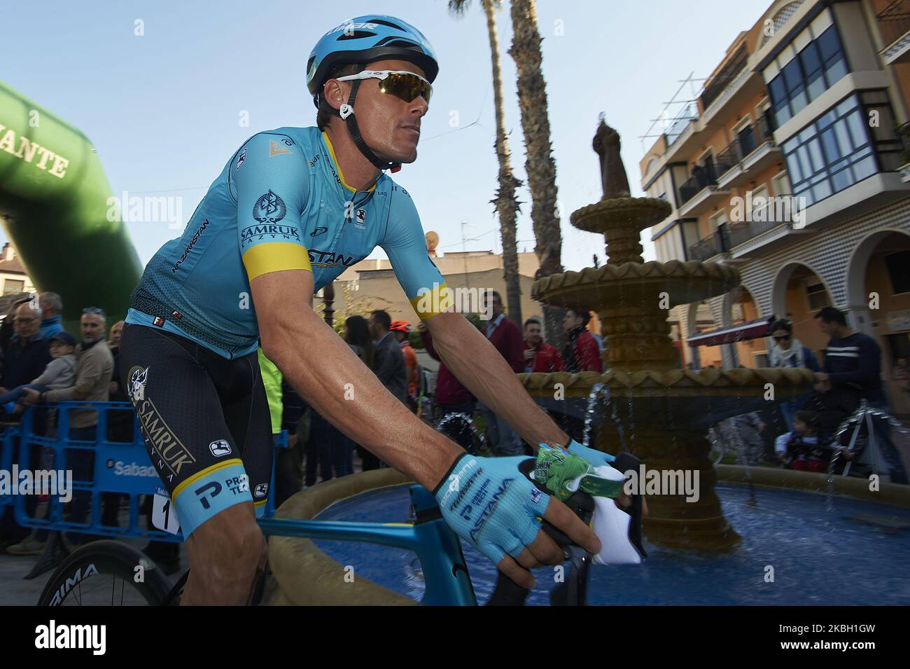 Luis Leon Sanchez aus Spanien und Astana Pro Team vor der Vuelta a Murcia 2020 40., Etappe 2 eine 179,6 km lange Etappe von Santomera nach Murcia 179,6 KM am 15. Februar 2020 in Murcia, Spanien. (Foto von Jose Breton/Pics Action/NurPhoto) Stockfoto