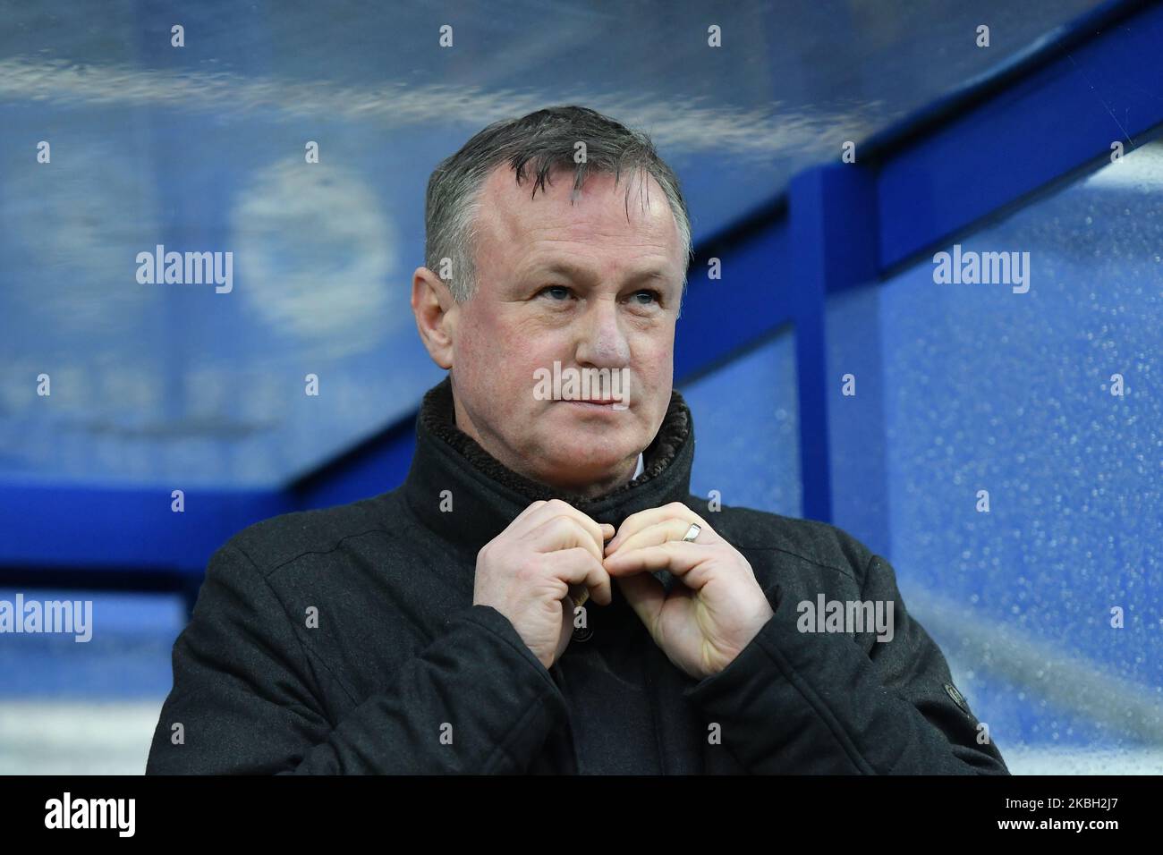 Michael O'Neill, Manager von Stoke City, schaut während des Sky Bet Championship-Spiels zwischen den Queens Park Rangers und Stoke City am 15. Februar 2020 im Kiyan Prince Foundation Stadium in London, England, auf. (Foto von MI News/NurPhoto) Stockfoto