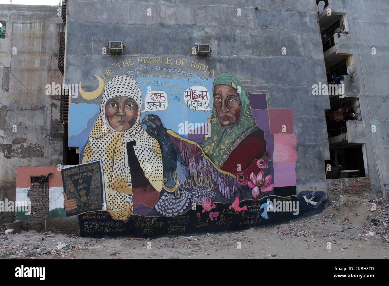 Kinder werden in Shaheen Bagh gesehen, dem Epizentrum der Agitation gegen den umstrittenen Citizenship Amendment Act (CAA) und das National Register of Citizen (NRC), wo Frauen, die am 19. Februar 2020 seit mehr als zwei Monaten in Neu-Delhi, Indien, aus Protest sitzen. (Foto von Mayank Makhija/NurPhoto) Stockfoto