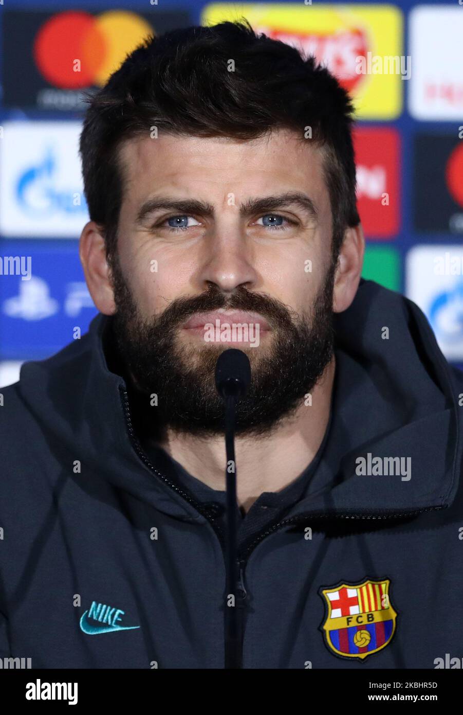 Gerard Pique aus Barcelona während der Pressekonferenz des FC Barcelona im San Paolo Stadion in Neapel, Italien, am 24. Februar 2020 (Foto: Matteo Ciambelli/NurPhoto) Stockfoto