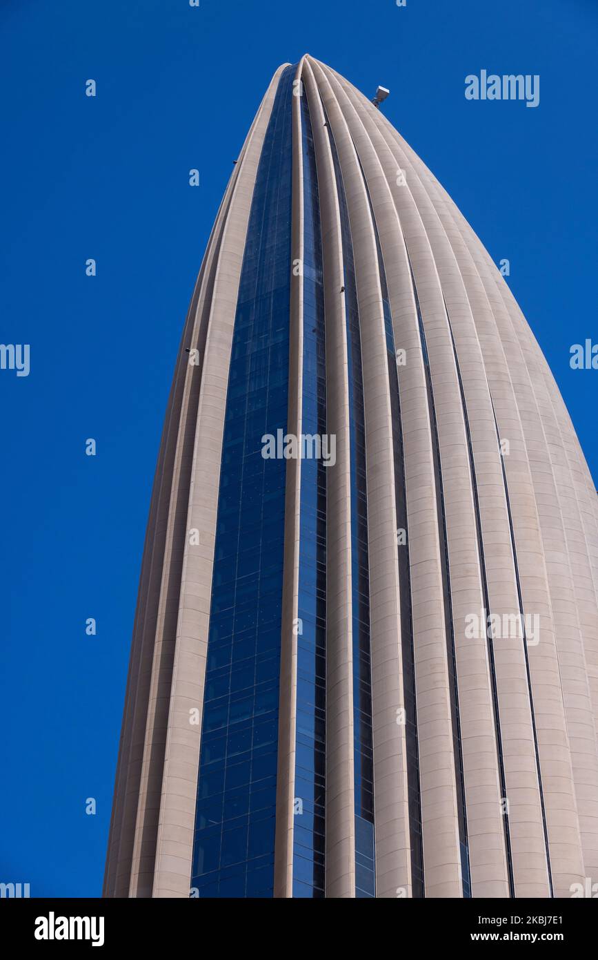 Turm der National Bank of Kuwait, entworfen von Norman Forster und Partners, Kuwait-Stadt Stockfoto