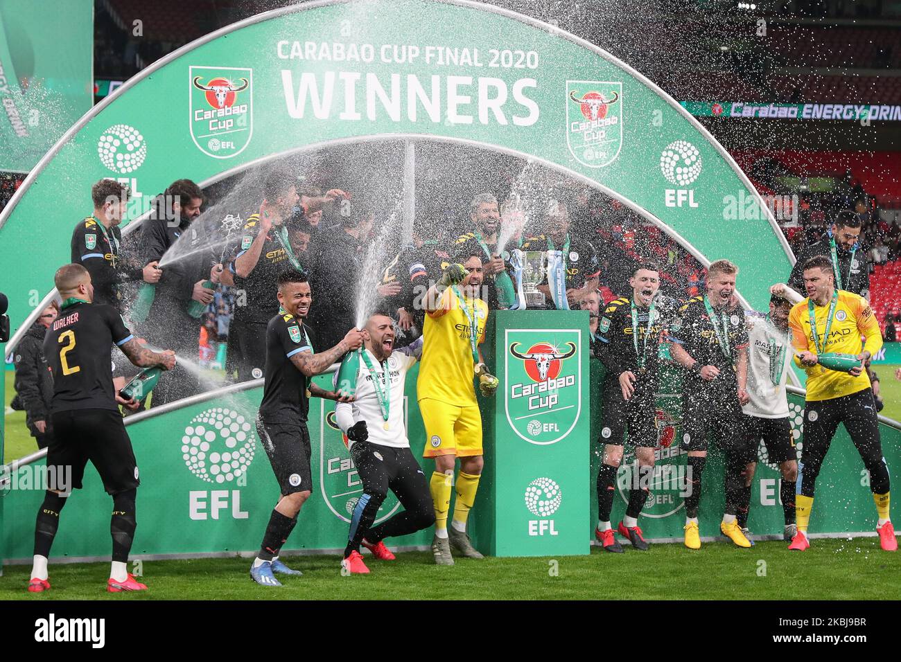 Die Spieler von Manchester City feiern den Sieg beim Carabao Cup Finale zwischen Aston Villa und Manchester City am Sonntag, 1.. März 2020 im Wembley Stadium, London. (Foto von Jon Bromley/MI News/NurPhoto) Stockfoto