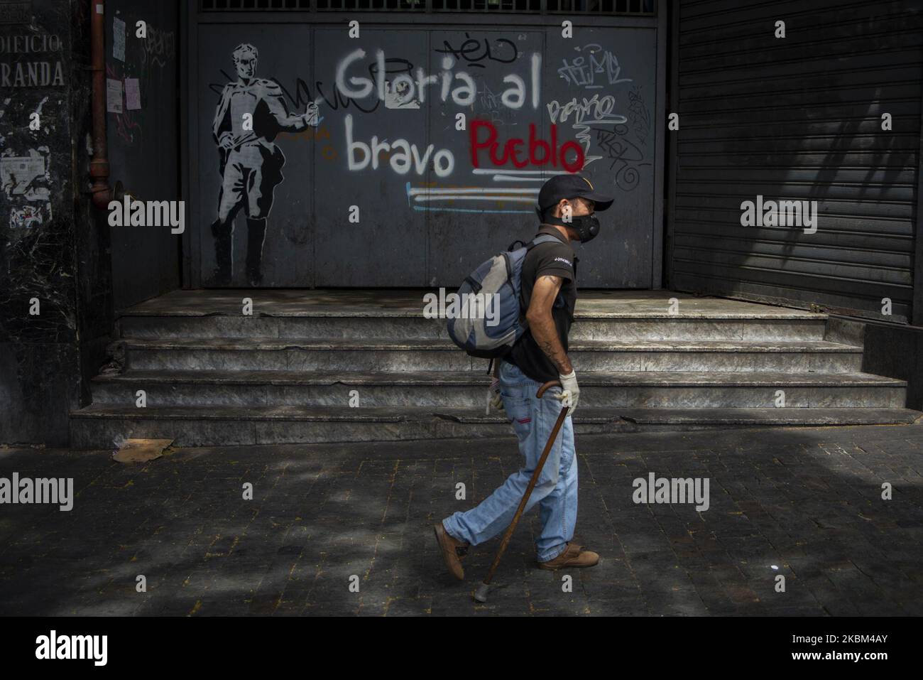 Menschen in Caracas, Venezuela, am 07. April 2020 während der von der Regierung verhängten Quarantäne zur Verhinderung der Verbreitung des Coronavirus (Covid-19) (Foto: Jonathan Lanza/NurPhoto) Stockfoto