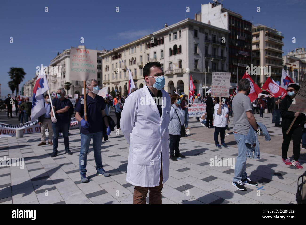 Die Mitglieder der kommunistischen Gewerkschaft P.A.M.E demonstrierten am 01. Mai in Thessaloniki zum 1. Mai im Alter des Coronavirus. 2020. (Foto von Achilleas Chiras/NurPhoto) Stockfoto