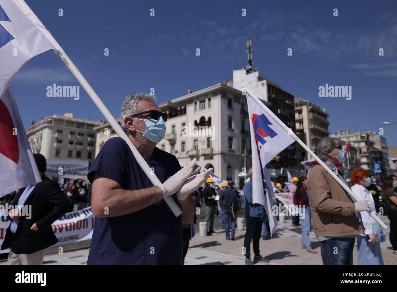 Die Mitglieder der kommunistischen Gewerkschaft P.A.M.E demonstrierten am 01. Mai in Thessaloniki zum 1. Mai im Alter des Coronavirus. 2020. (Foto von Achilleas Chiras/NurPhoto) Stockfoto