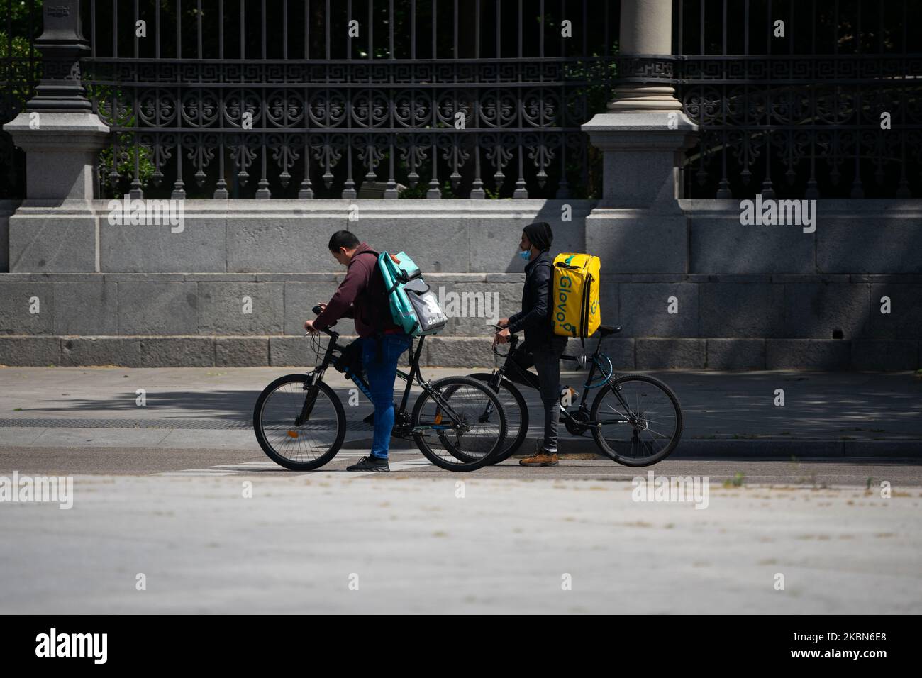 Entbindungs-Männer in Madrid, Spanien, am 1. Mai 2020 während der Haft durch Covid 19. (Foto von Jon Imanol Reino/NurPhoto) Stockfoto