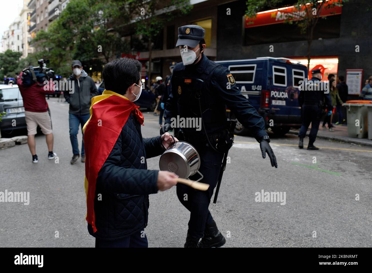 Rechtsextreme Proteste gegen die Sperrung im Stadtteil Salamanca. Am 14.. Mai 2020 in Madrid. (Foto von Juan Carlos Lucas/NurPhoto) Stockfoto