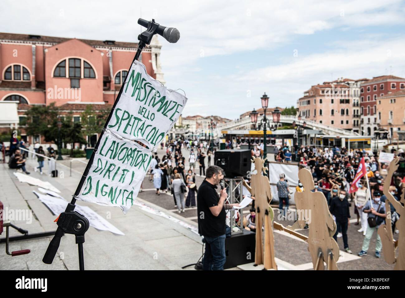 In Venedig demonstrierten Showbusiness-Arbeiter, die nach dem Notstand von covid19 am 30. Mai 2020 in Venedig, Italien, mehr Rechte und Unterstützung von der Regierung forderten. (Foto von Giacomo Cosua/NurPhoto) Stockfoto