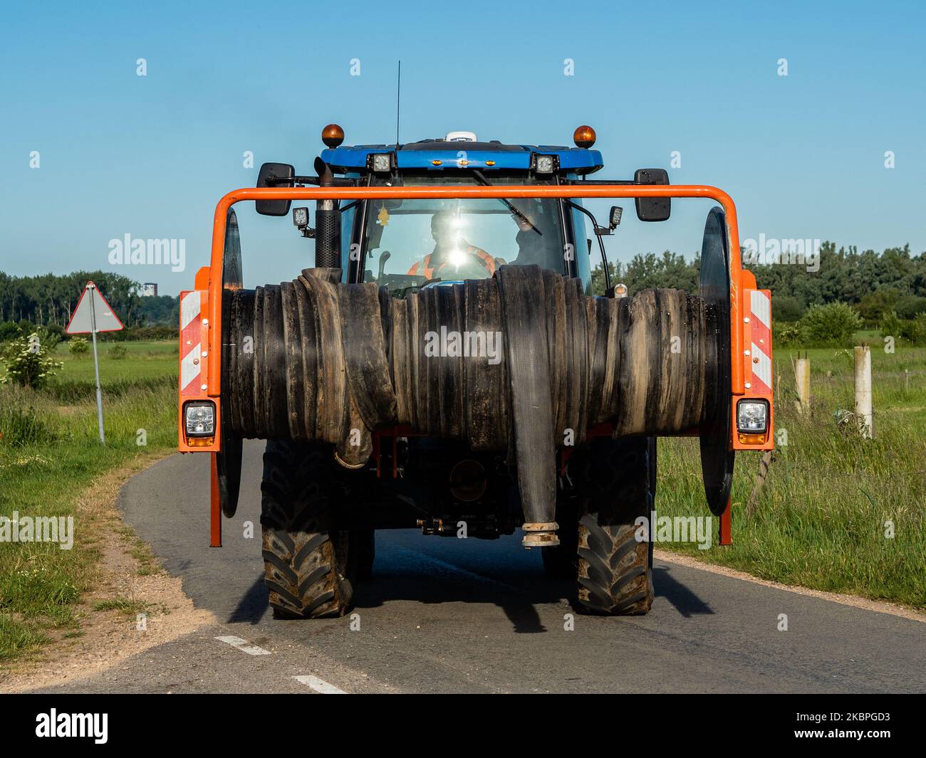 Aufgrund der anhaltenden Dürre nutzen die Landwirte in den Niederlanden am 31.. Mai 2020 Sprinkleranlagen zur Bewässerung ihrer Felder. (Foto von Romy Arroyo Fernandez/NurPhoto) Stockfoto