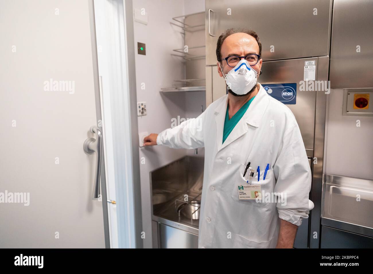 Emanuele Catena zeigt die neue Intensivstation für Patienten mit Coronavirus (Covid-19) während des Eröffnungstages im Luigi Sacco Krankenhaus am 29. Mai 2020 in Mailand, Italien. (Foto von Alessandro Bremec/NurPhoto) Stockfoto