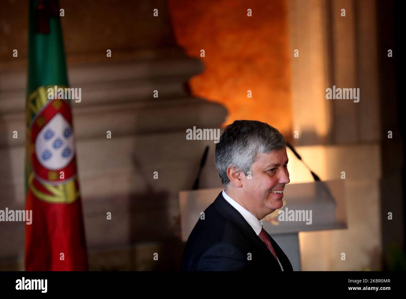 (Bild der Akte) der portugiesische Finanzminister Mario Centeno tritt aus der Regierung zurück und wird durch den Haushaltsminister Joao Leao ersetzt, wie Premierminister Antonio Costa heute am 9. Juni 2020 in Lissabon, Portugal, bekannt gab. Mario Centeno, der Chef der Eurogruppe, ist als portugiesischer Finanzminister, als Präsident seines Landes, zurückgetreten. Seit Dezember 2017 leitet Centeno die Eurogruppe, ein Rahmen für Treffen der Finanzminister der Eurozone. (Foto von Pedro FiÃºza/NurPhoto) Stockfoto