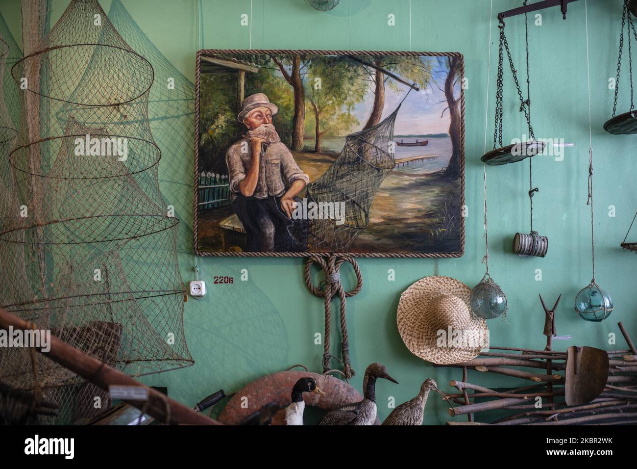 Das Museum von Vylkove, Oblast Odessa, Ukraine, im Juni 2020. Vylkove (oder Vilkovo) ist eine Stadt im ukrainischen Teil des Donaudeltas, an der Grenze zu Rumänien. Die Straßen von Vilkovo bestehen aus einem Netz von zahlreichen Bächen und schiffbaren Kanälen, durch die sich die Bewohner auf ihren Booten bewegen. (Foto von Oleksandr Rupeta/NurPhoto) Stockfoto