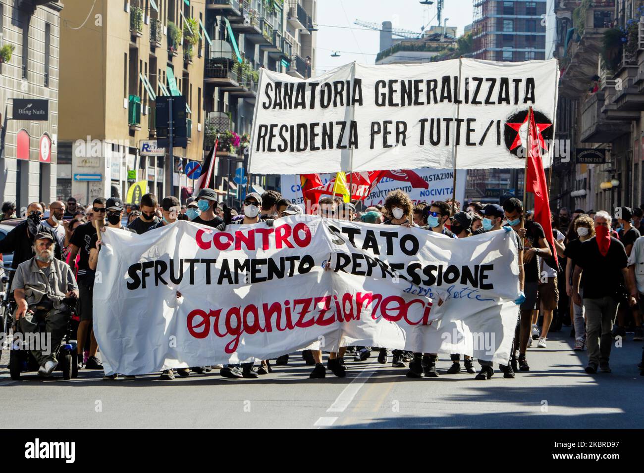 Kundgebung anarchistischer Demonstranten gegen die Region und die italienische Regierung in der Via Padova und der Piazzale Loreto, Mailand, Italien am 20. Juni 2020 (Foto: Mairo Cinquetti/NurPhoto) Stockfoto