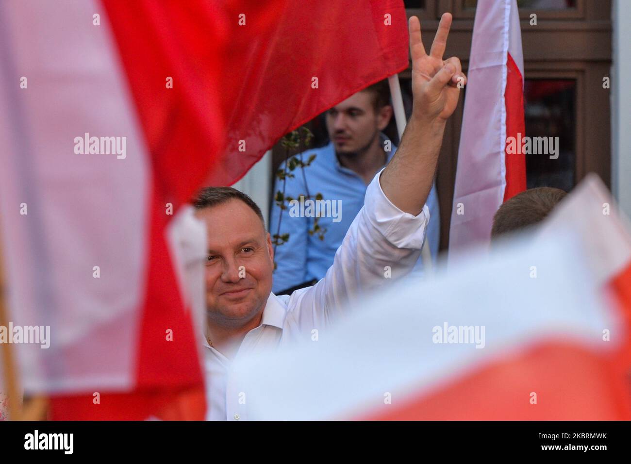 Andrzej Duda, der derzeitige polnische Präsident und Kandidat für die Präsidentschaftswahl 2020, trifft seine Anhänger am letzten Tag seines Präsidentschaftswahlkampfs in Skoczow. Am Freitag, den 26. Juni 2020, Woiwodschaft Schlesien, Polen. (Foto von Artur Widak/NurPhoto) Stockfoto