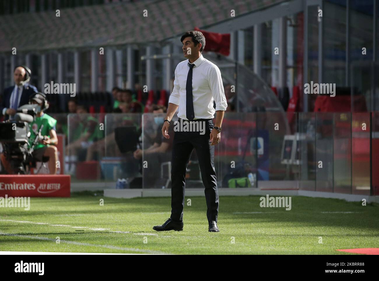 Paulo Fonseca von AS Roma während der Serie A Spiel zwischen AC Mailand und AS Roma im Stadio Giuseppe Meazza am 28. Juni 2020 in Mailand, Italien. (Foto von Giuseppe Cottini/NurPhoto) Stockfoto
