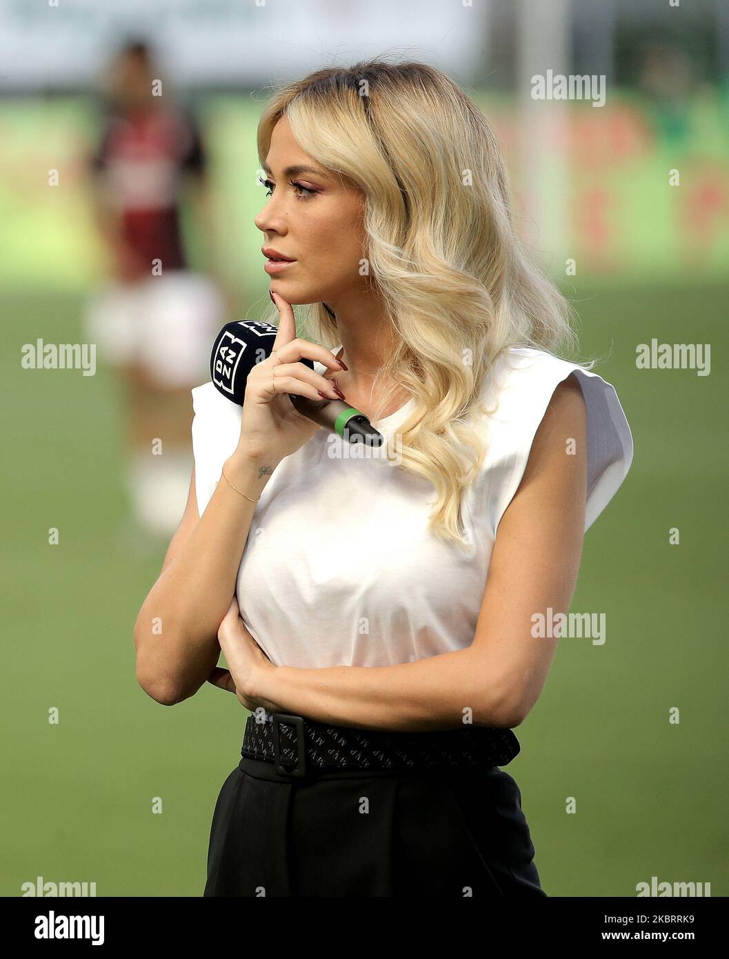 Diletta Leotta nimmt am 28. Juni 2020 im Stadio Giuseppe Meazza in Mailand, Italien, am Spiel der Serie A zwischen AC Mailand und AS Roma Teil. (Foto von Giuseppe Cottini/NurPhoto) Stockfoto