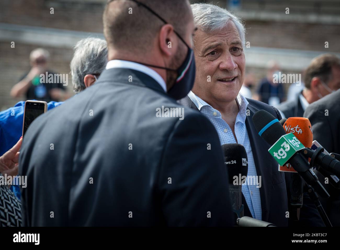Der ehemalige Präsident des Europäischen Parlaments und derzeitige Vizepräsident der konservativen Partei Forza Italia, Antonio Tajani, spricht während einer gemeinsamen Kundgebung, die von den drei wichtigsten rechten Parteien Italiens (Lega, Brüder von Italien und Forza.) am 04. Juli 2020 in Rom, Italien, veranstaltet wurde. (Foto von Andrea Ronchini/NurPhoto) Stockfoto