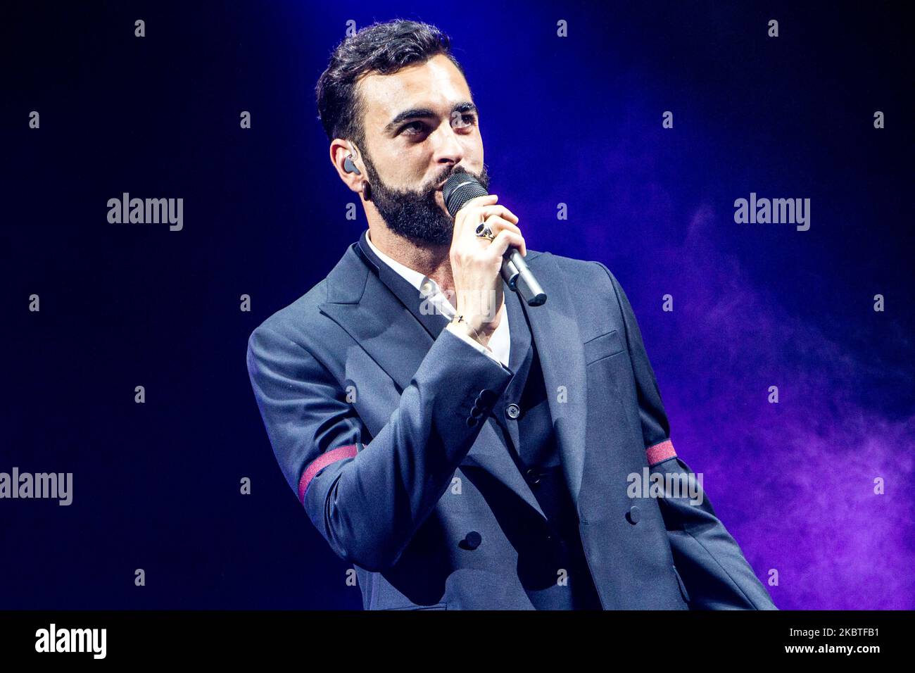 Der italienische Sänger Marco Mengoni tritt am 07 2015. Mai live beim Mediolanum Forum in Mailand auf (Foto: Mairo Cinquetti/NurPhoto) Stockfoto