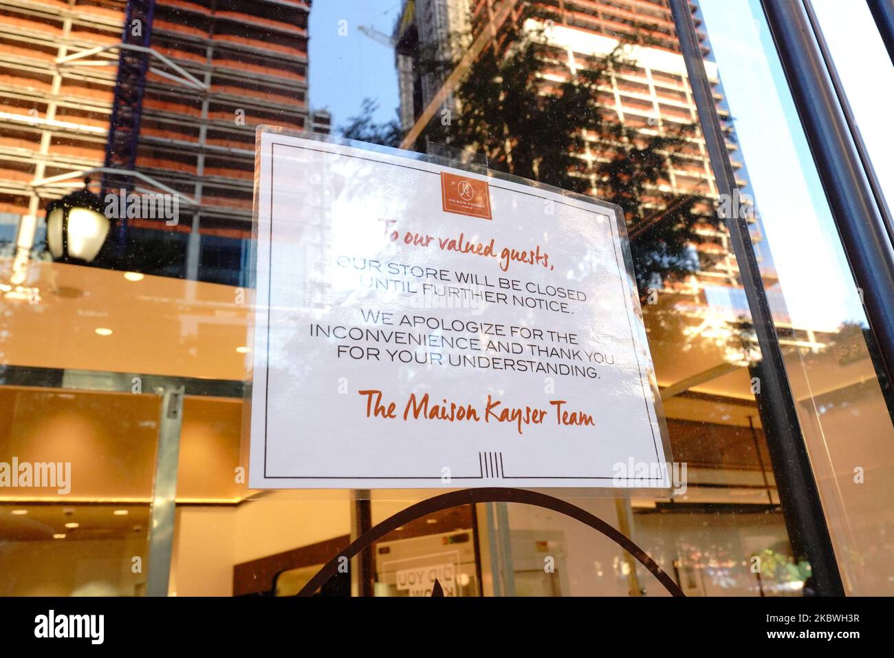 Blick auf Maison Kayser in Hudson Yards. Laut Bericht schließt die französische Bäckerei-Kette Maison Kayser möglicherweise alle 16 Standorte in New York dauerhaft, während New York City in die Phase 4 der Wiedereröffnung eintritt, nachdem am 31. Juli 2020 in New York City Beschränkungen zur Verlangsamung der Ausbreitung des Coronavirus auferlegt wurden. Die vierte Phase ermöglicht Outdoor-Kunst und -Unterhaltung, Sportveranstaltungen ohne Fans und Medienproduktion. (Foto von John Nacion/NurPhoto) Stockfoto