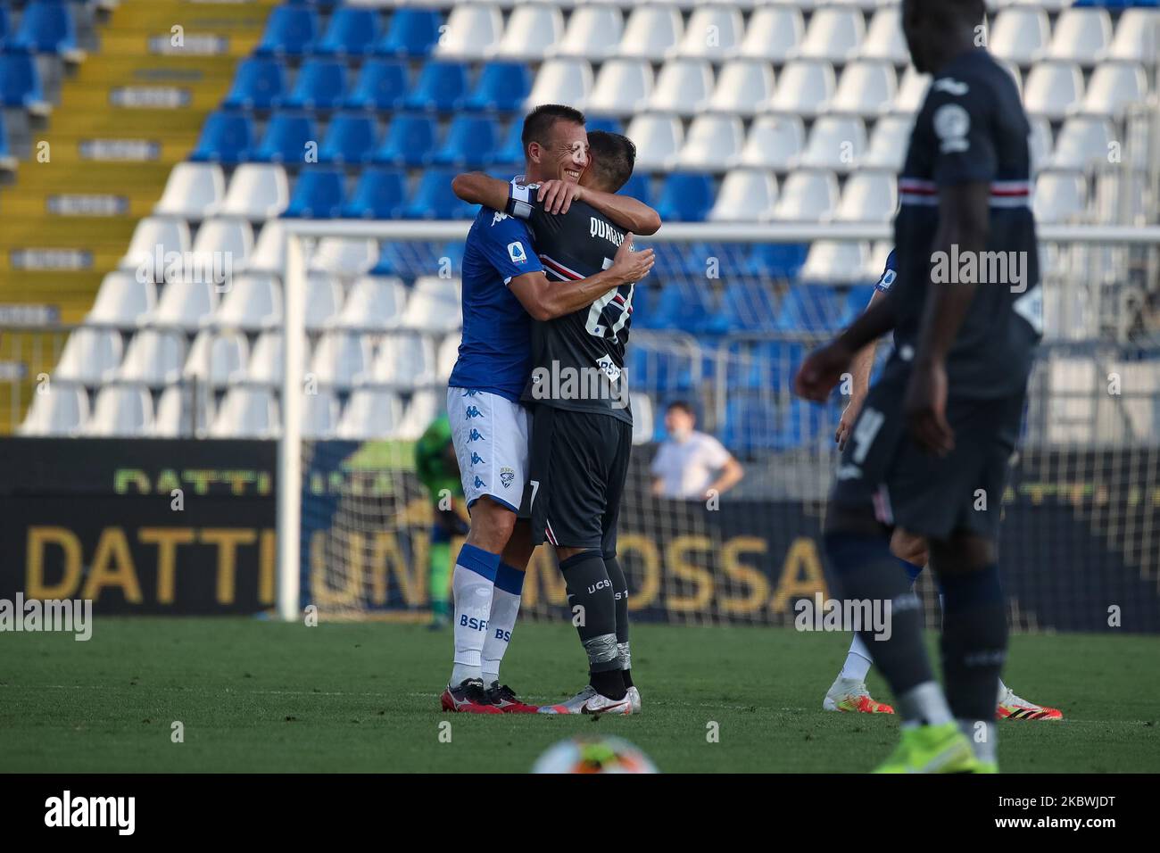 Daniele Gastaldello verlässt das Feld während seines letzten Spiels als Spieler während des Serie-A-Spiels zwischen Brescia Calcio und UC Sampdoria im Stadio Mario Rigamonti am 1. August 2020 in Brescia, Italien. (Foto von Stefano Nicoli/NurPhoto) Stockfoto