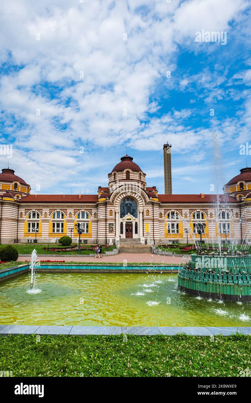 Sofia, Bulgarien 2022. August Park 'Tsentralna Banya' mit Brunnen