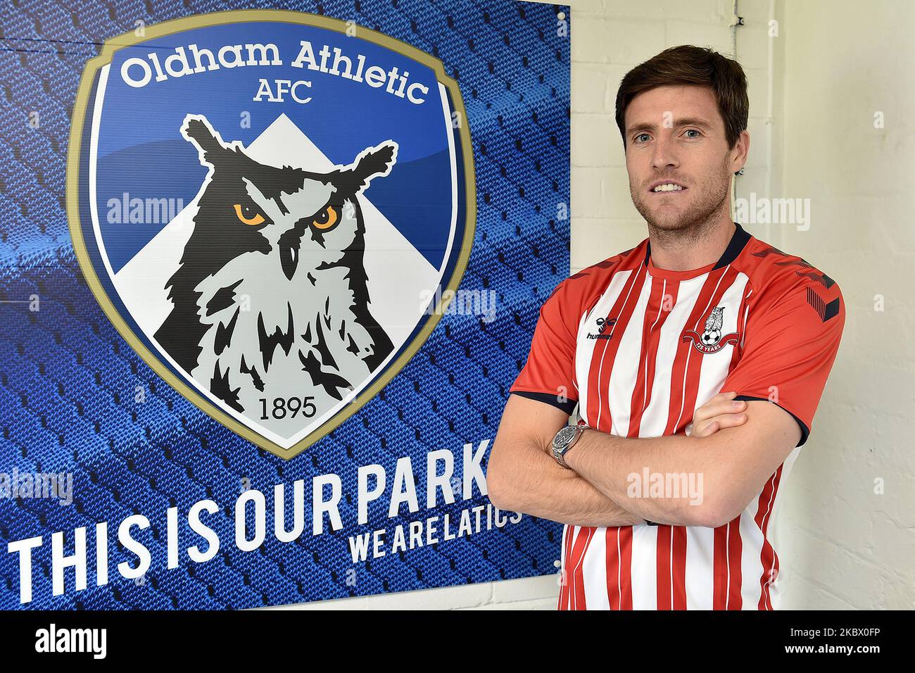 Bobby Grant unterzeichnet für Oldham Athletic ein Darlehen von Wrexham, das am 10. August 2020 im Boundary Park, Oldham, England, gezeigt wurde. (Foto von Eddie Garvey/MI News/NurPhoto) Stockfoto