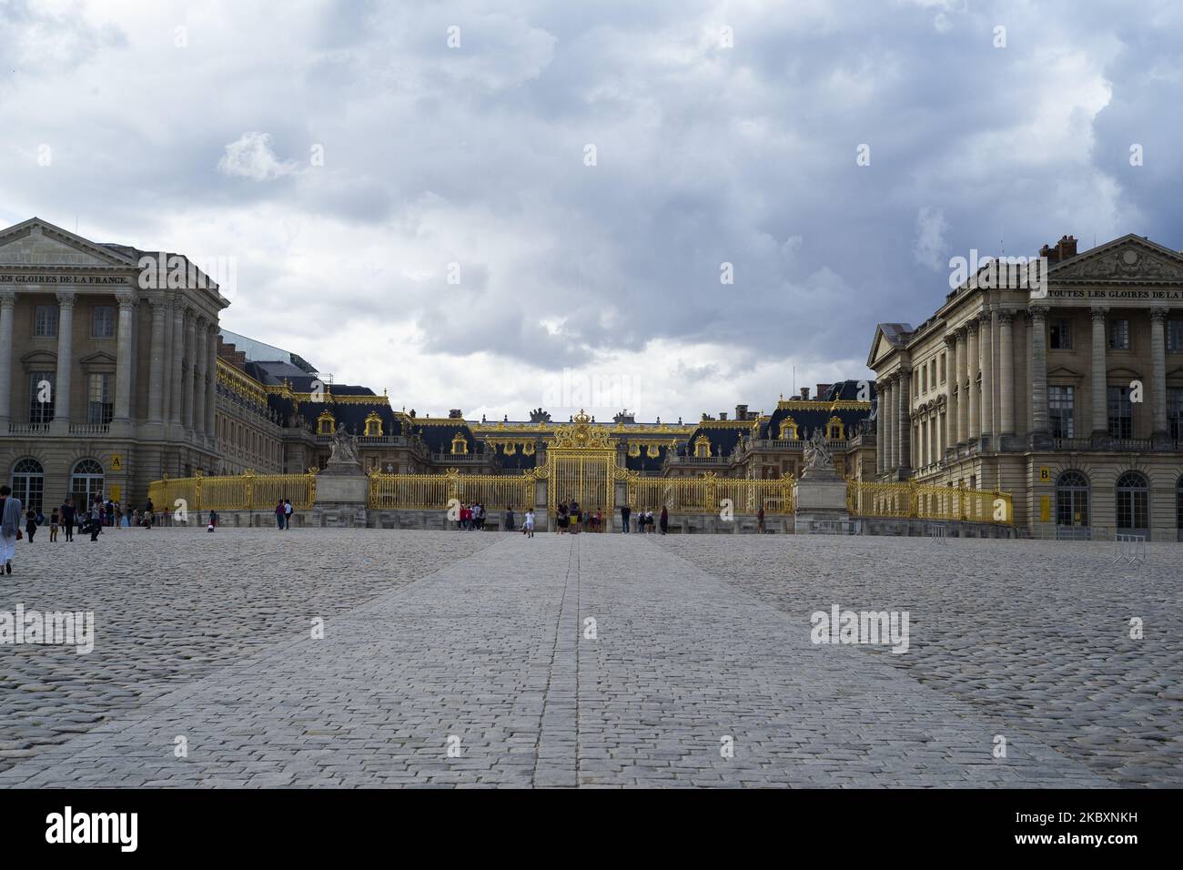 Das Schloss von Versailles, die königliche Residenz von 1682 bis 1789, ist einer der wichtigsten monarchischen Architekturkomplexe in Europa und wurde von der UNESCO zum Weltkulturerbe erklärt. Paris, Frankreich, am 28. August 2020. (Foto von Oscar Gonzalez/NurPhoto) Stockfoto