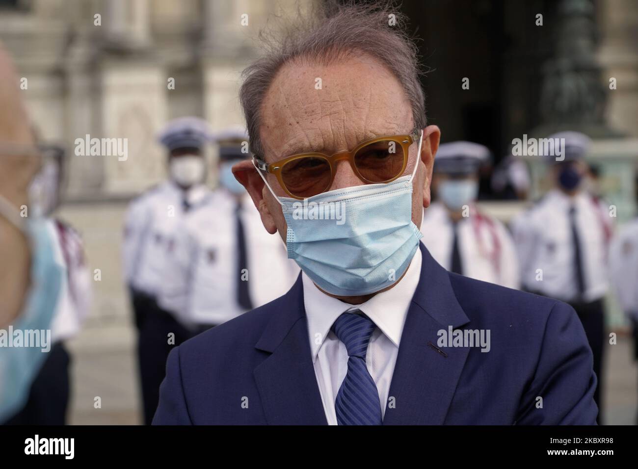 Bertrand Delanoe, ehemaliger Bürgermeister von Paris, nimmt an den Feierlichkeiten zum Jahrestag der Befreiung der französischen Hauptstadt durch General Leclerc und Oberst Rol-Tanguy am 25. August 2020 in Paris, Frankreich, Teil. (Foto von Daniel Pier/NurPhoto) Stockfoto