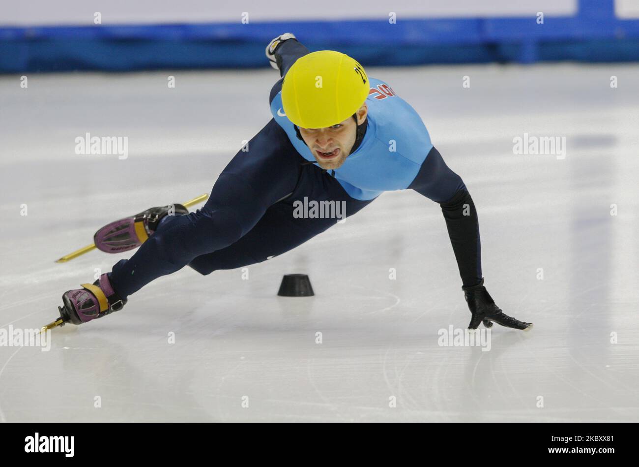 Simon Jeff aus den USA tritt am 24. September 2009 in Seoul, Südkorea, in den Herren-500-Meter-Läufen der ISU-Weltmeisterschaft 2009/2010 an. (Foto von Seung-il Ryu/NurPhoto) Stockfoto