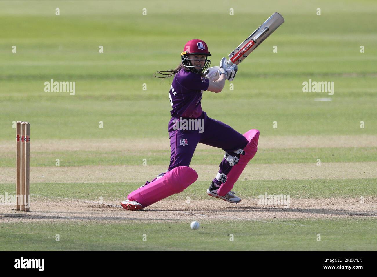 Sarah Bryce von Lightning beim Rachel Heyhoe Flint Trophy-Spiel zwischen Northern Diamonds und Loughborough Lightning am 31. August 2020 in Emirates Riverside, Chester le Street, England. (Foto von Mark Fletcher/MI News/NurPhoto) Stockfoto