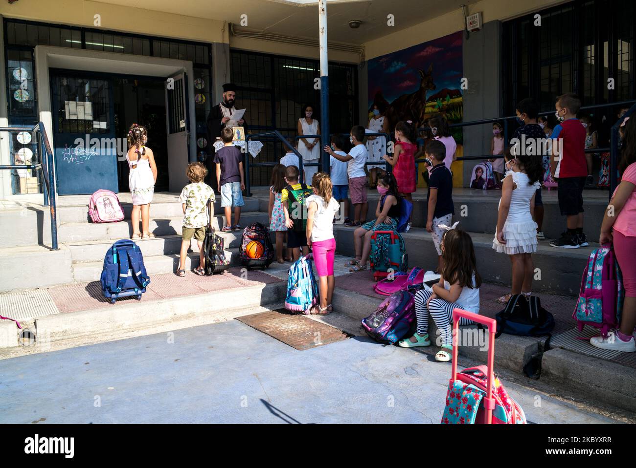 Erster Schultag unter dem COVID-19-Reglement in Nea Ionia, Athen, Griechenland, am 14. September 2020. (Foto von Vassilis A. Poularikas/NurPhoto) Stockfoto
