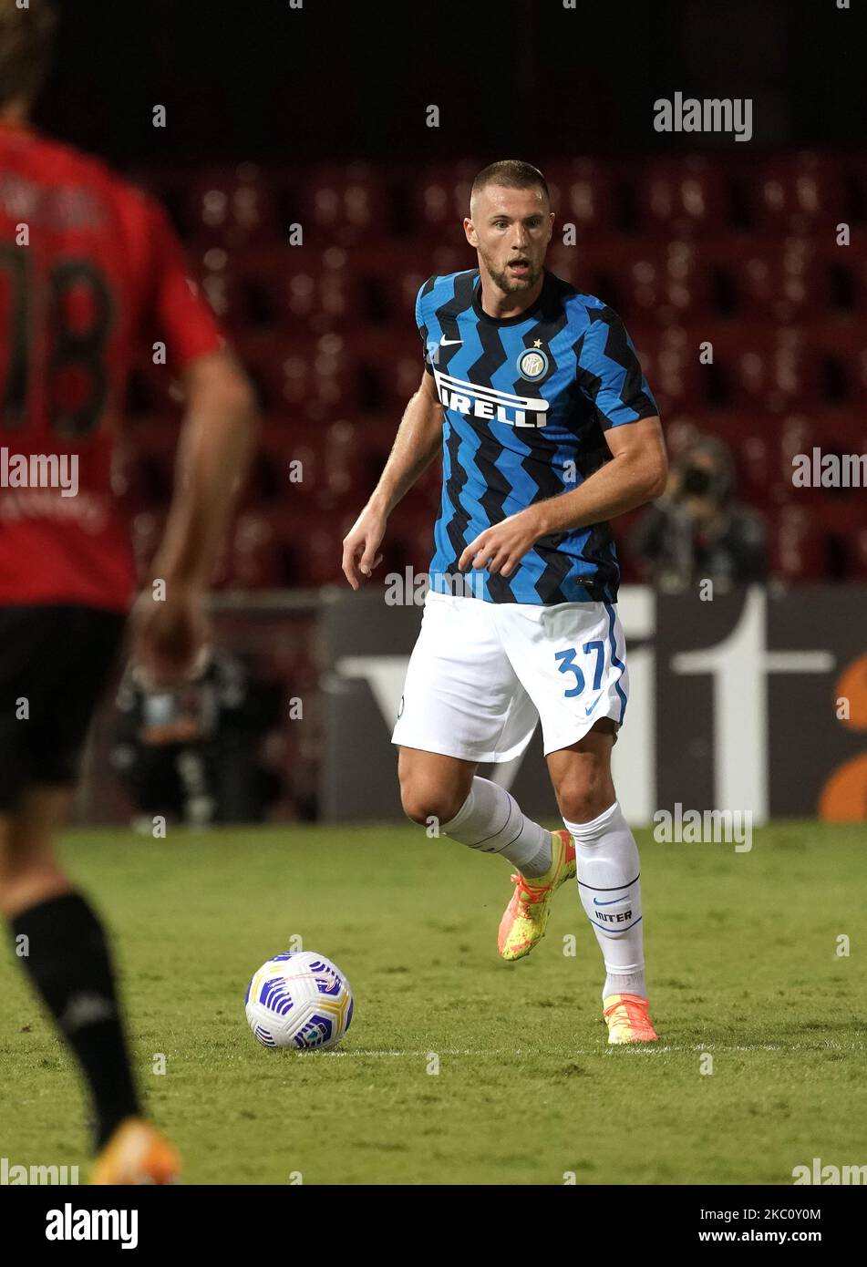 Milan Skriniar des FC Internazionale während des Serie-A-Spiels zwischen Benevento Calcio und FC Internazionale Milano am 30. September 2020 Stadion 'Ciro Vigorito' in Benevento, Italien (Foto: Gabriele Maricchiolo/NurPhoto) Stockfoto