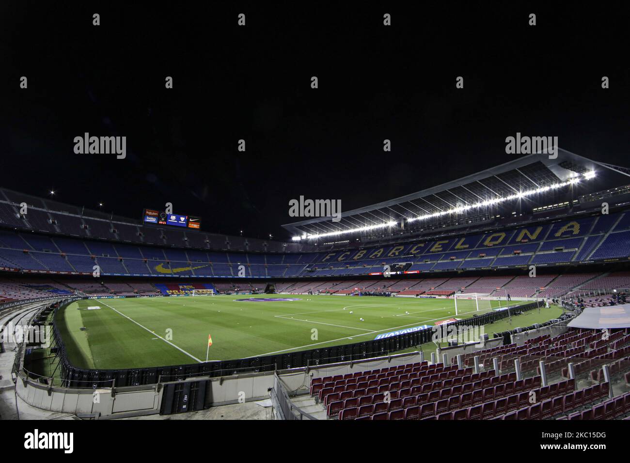 Das leere Camp Nou Stadion während des La Liga-Spiels zwischen dem FC Barcelona und dem FC Sevilla wurde aufgrund des Coronavirus am 04. Oktober 2020 im Camp Nou Stadion in Barcelona, Spanien, hinter verschlossenen Türen ausgetragen. (Foto von Xavier Bonilla/NurPhoto) Stockfoto