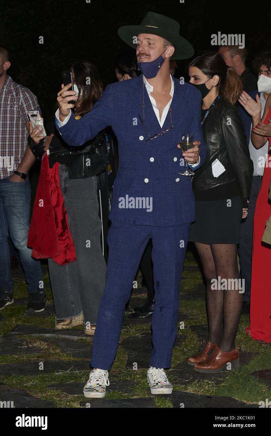 Aldo Comas nimmt am 11. Oktober 2020 am Filmfestival „30 Montedas“ von Sitges Red Carpet im Gran Melia Hotel in Sitges, Spanien, Teil. (Foto von Carlos Dafonte/NurPhoto) Stockfoto