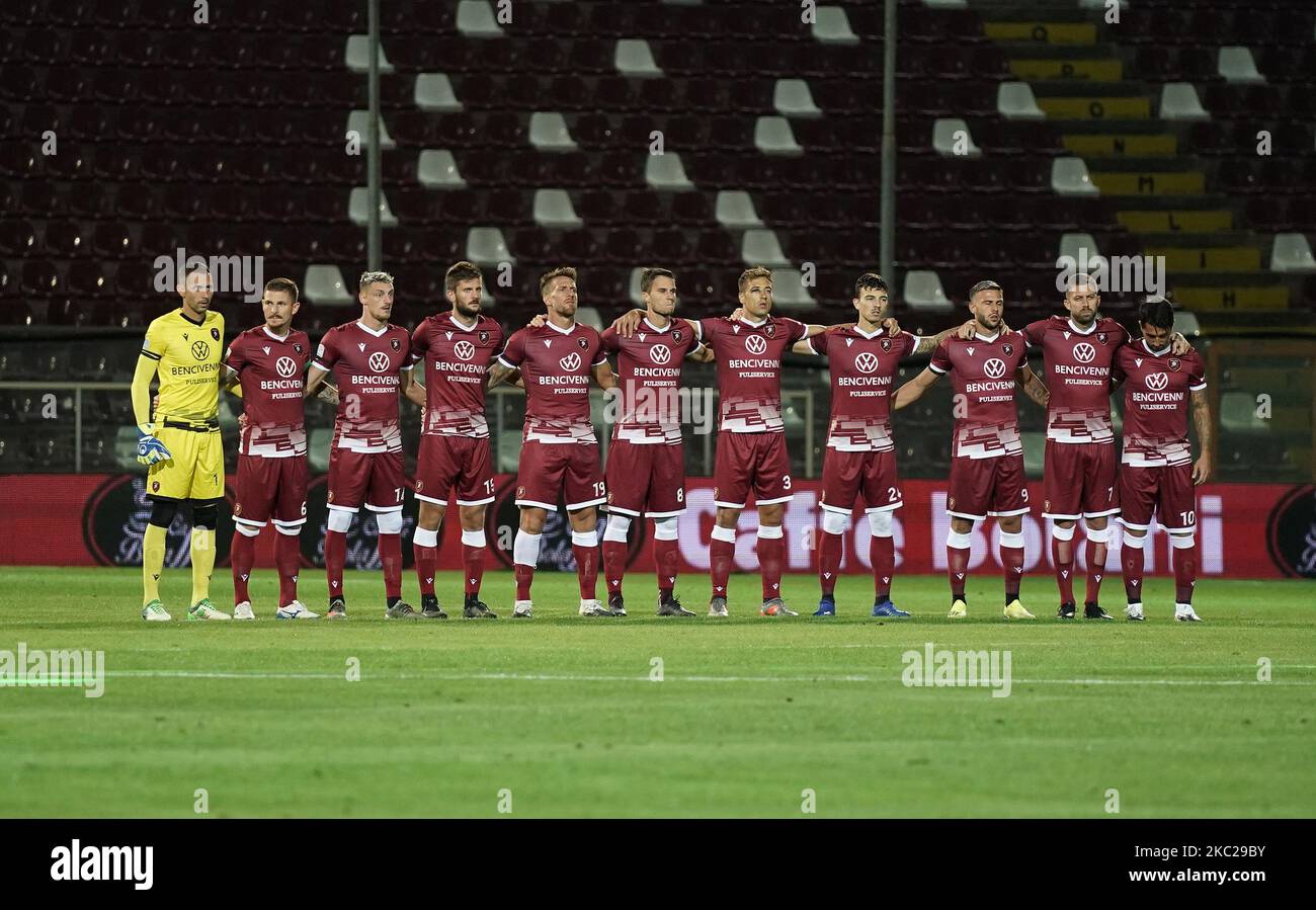 Die Spieler von Reggina 1914 im Mittelfeld vor dem Spiel der Serie B zwischen Reggina 1914 und Cosenza Calcio am 20. Oktober 2020 Stadion 'Oreste Granillo' in Reggio Calabria, Italien (Foto von Gabriele Marichiolo/NurPhoto) Stockfoto